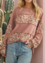 Load image into Gallery viewer, Solid and Floral Contrast Top