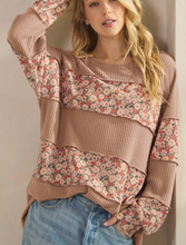 Load image into Gallery viewer, Solid and Floral Contrast Top