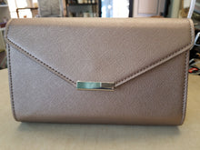 Load image into Gallery viewer, Timeless Touch Screen Phone Purse
