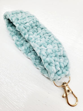 Wristlet with Clip