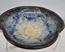 Load image into Gallery viewer, Scalloped Edge Handmade Pottery Bowl