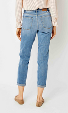 Load image into Gallery viewer, Judy Blue Mid Rise Slim Fit Blue Jeans