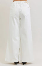Load image into Gallery viewer, Judy Blue White Palazzo Pants
