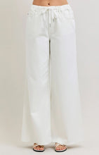 Load image into Gallery viewer, Judy Blue White Palazzo Pants