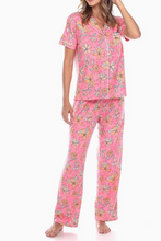 Load image into Gallery viewer, Floral Print Pajama Set