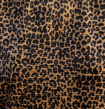 Load image into Gallery viewer, Wavy Leopard Print Top