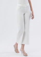 Load image into Gallery viewer, Mid Rise Ankle Wide Leg Jeans