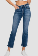 Load image into Gallery viewer, Petite - High Rise Straight Blue Jeans