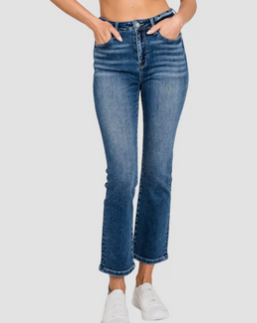 Petite - High Rise Straight Blue Jeans