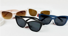 Load image into Gallery viewer, Fashion Sunglasses - Choose Color