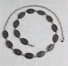 Load image into Gallery viewer, Vintage Western Chain Belt