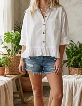 Load image into Gallery viewer, Ruffle Hem Button Poplin Top