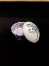 Load image into Gallery viewer, Hand-Painted Little Porcelain Boxes