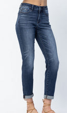 Load image into Gallery viewer, Judy Blue Slim Fit Denim Jeans