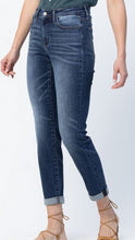 Load image into Gallery viewer, Judy Blue Slim Fit Denim Jeans