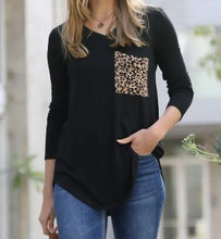 Load image into Gallery viewer, Leopard Pocket Long Sleeve Top